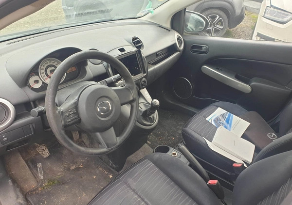 Mazda 2 cena 6000 przebieg: 285000, rok produkcji 2008 z Pszczyna małe 29